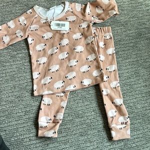 Little one shop- two piece lmab set